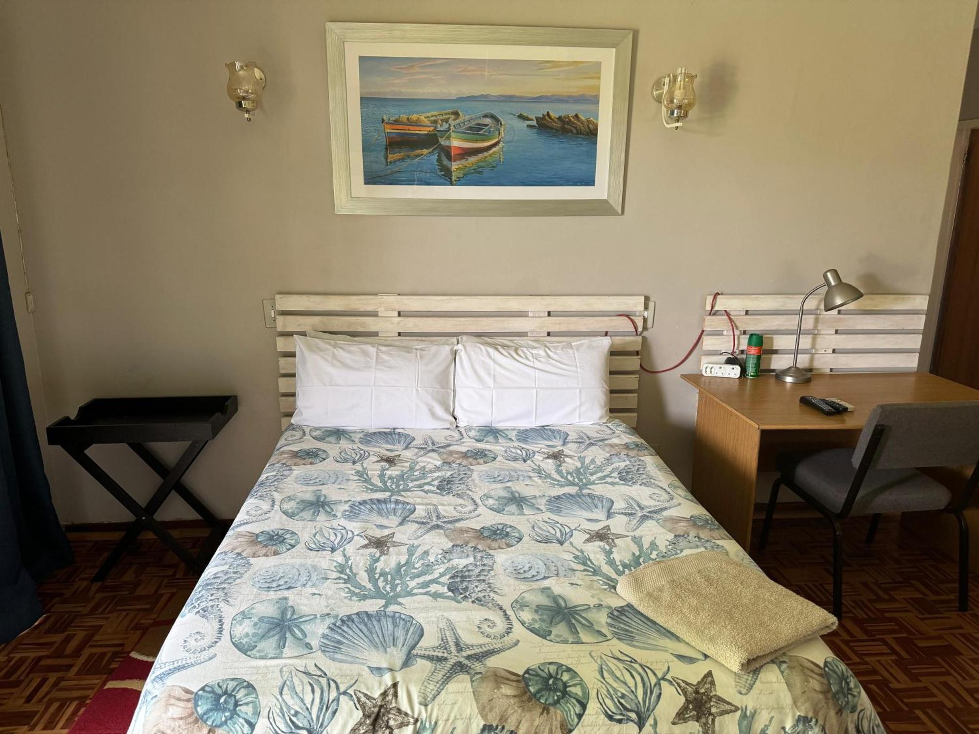 The Lighthouse Guesthouse Welkom Exterior photo